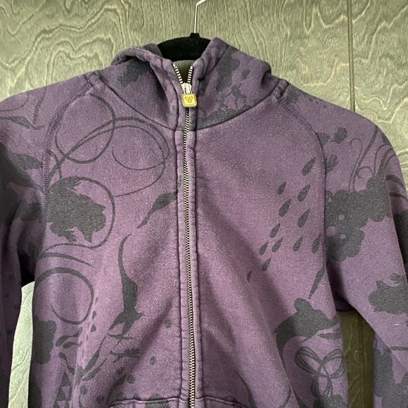 TNA zip up hoodie - Picture 3 of 6